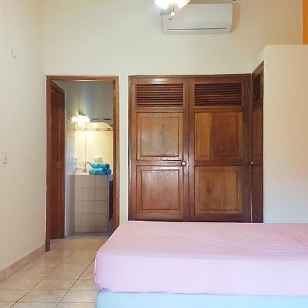 Casa Calala Aparthotel Granada Ruang foto