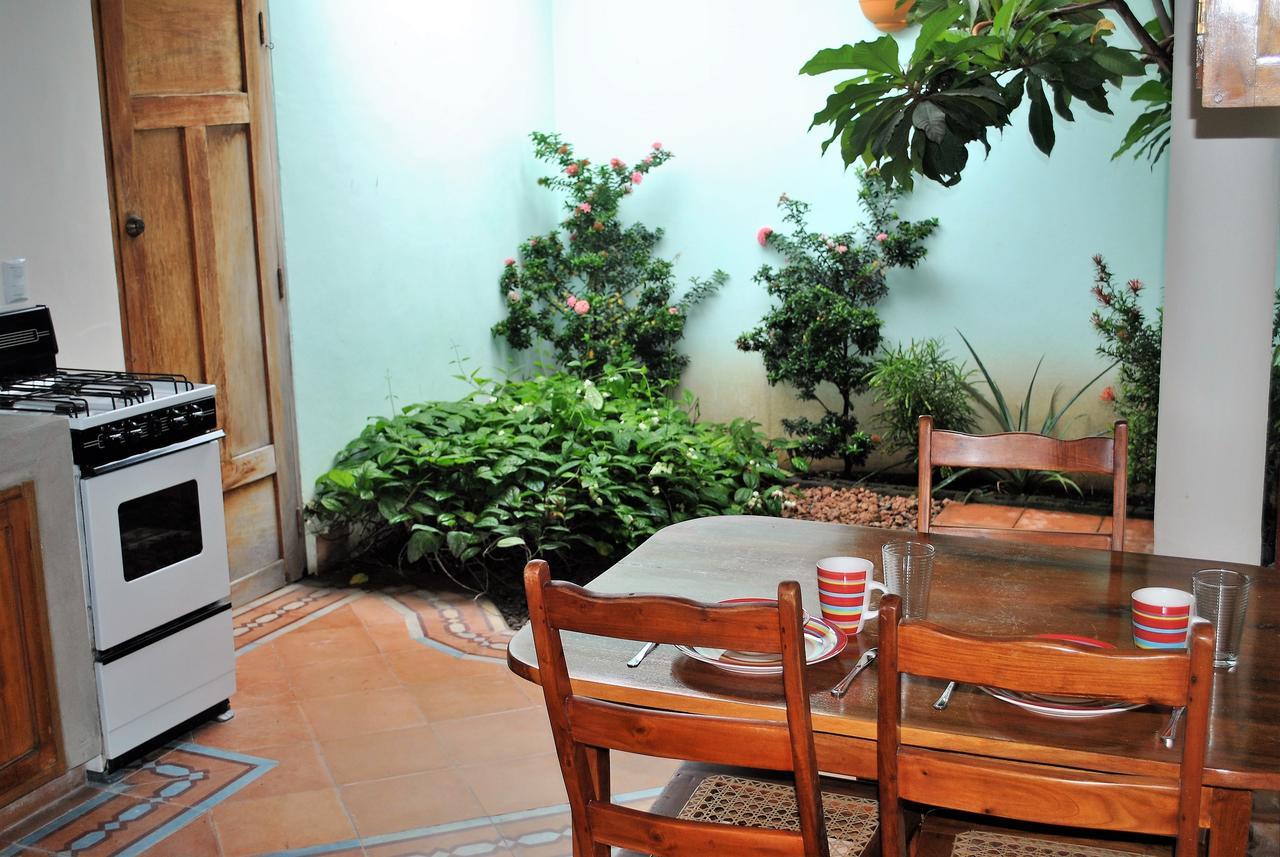 Casa Calala Aparthotel Granada Bagian luar foto